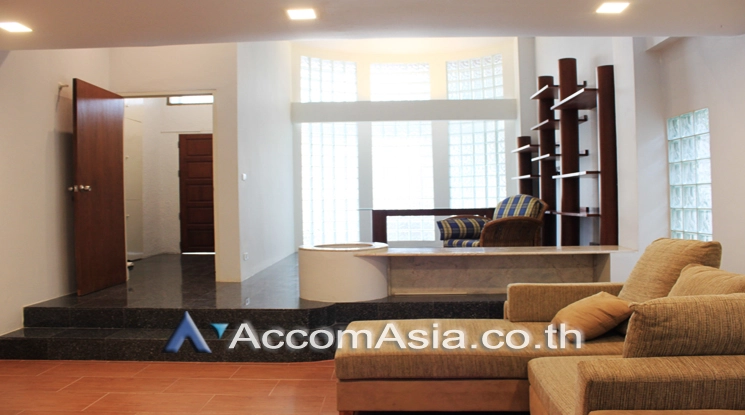  2  3 br Townhouse for rent and sale in Sukhumvit ,Bangkok BTS Phrom Phong AA24300