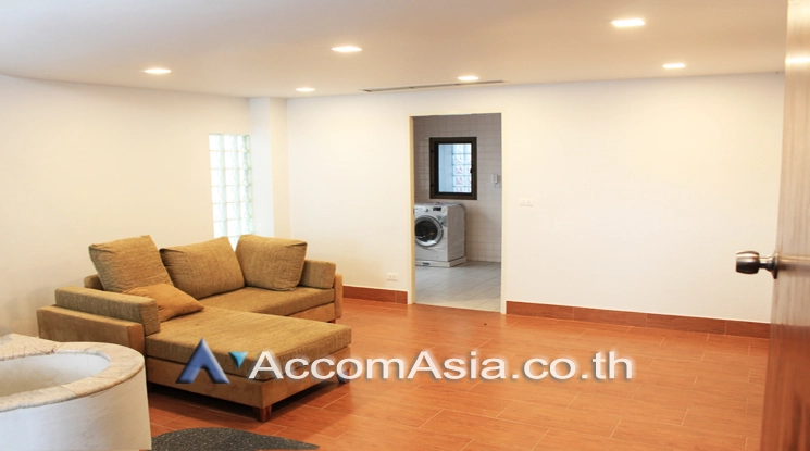  1  3 br Townhouse for rent and sale in Sukhumvit ,Bangkok BTS Phrom Phong AA24300