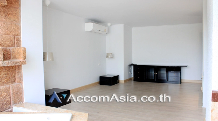 11  3 br Townhouse for rent and sale in Sukhumvit ,Bangkok BTS Phrom Phong AA24300
