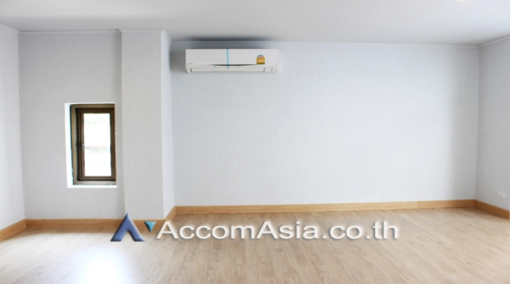 18  3 br Townhouse for rent and sale in Sukhumvit ,Bangkok BTS Phrom Phong AA24300