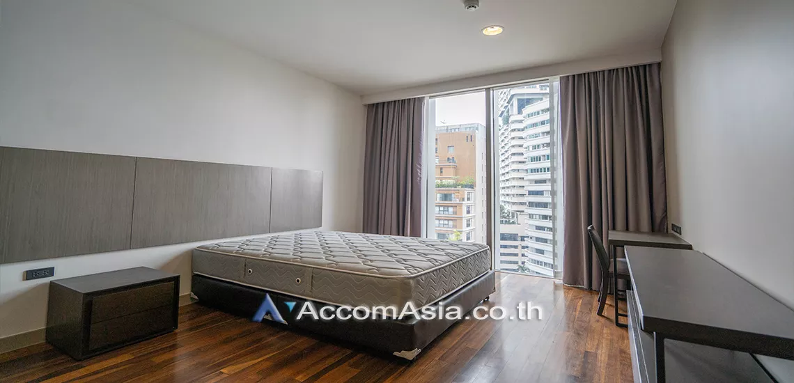 9  4 br Apartment For Rent in Sukhumvit ,Bangkok BTS Phrom Phong at Modern Apartment AA24301