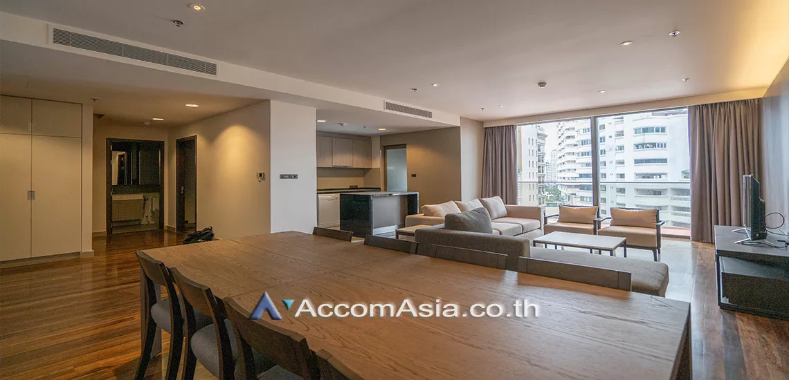 Duplex Condo |  4 Bedrooms  Apartment For Rent in Sukhumvit, Bangkok  near BTS Phrom Phong (AA24301)