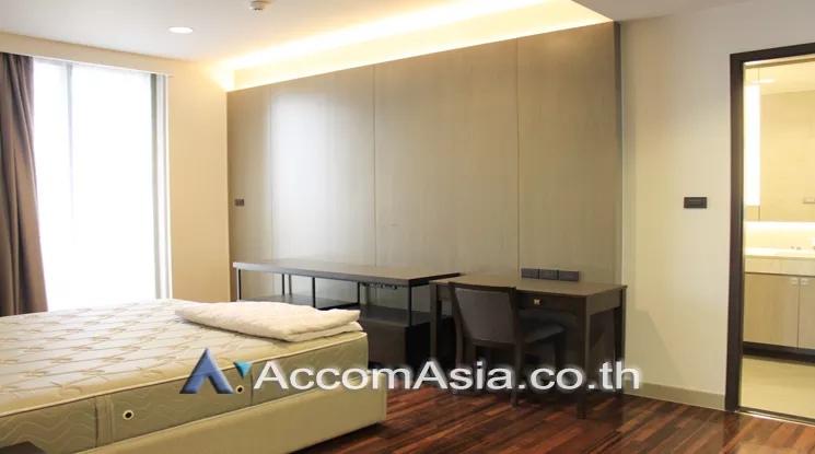 5  4 br Apartment For Rent in Sukhumvit ,Bangkok BTS Phrom Phong at Modern Apartment AA24303