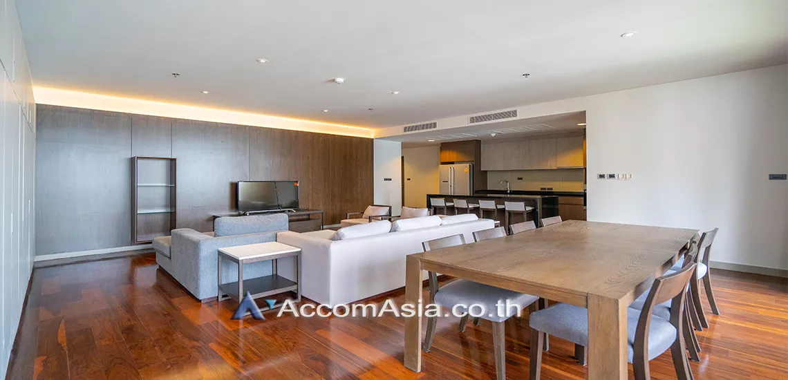  1  4 br Apartment For Rent in Sukhumvit ,Bangkok BTS Phrom Phong at Modern Apartment AA24304
