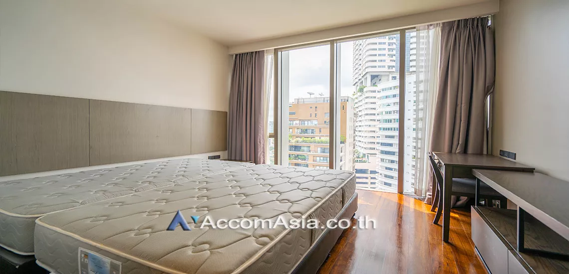 9  4 br Apartment For Rent in Sukhumvit ,Bangkok BTS Phrom Phong at Modern Apartment AA24304