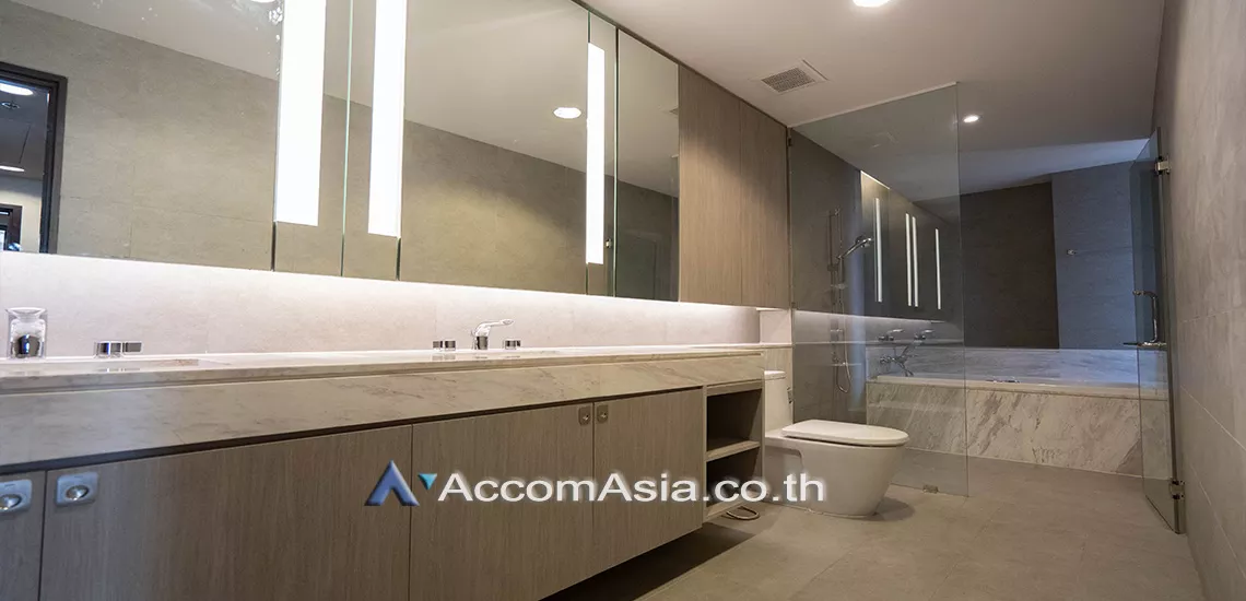 13  4 br Apartment For Rent in Sukhumvit ,Bangkok BTS Phrom Phong at Modern Apartment AA24304