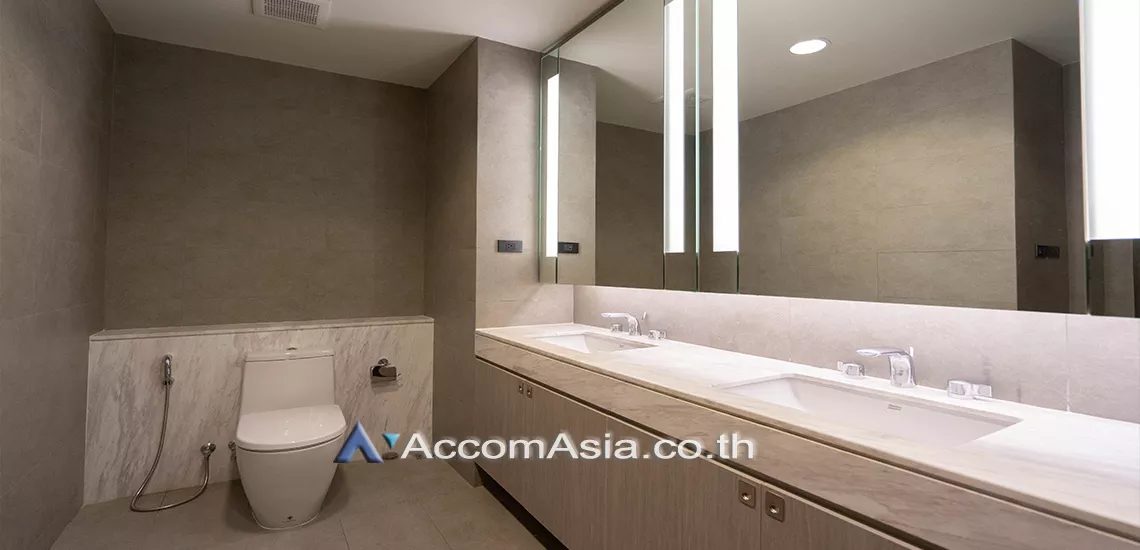 14  4 br Apartment For Rent in Sukhumvit ,Bangkok BTS Phrom Phong at Modern Apartment AA24304