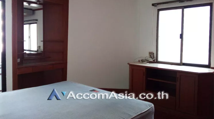 Pet friendly |  3 Bedrooms  Condominium For Rent & Sale in Sukhumvit, Bangkok  near BTS Thong Lo (AA24307)