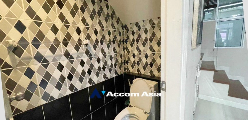 11  4 br Townhouse for rent and sale in Sukhumvit ,Bangkok BTS Bang Chak at Leon Sukhumvit 62 AA24309