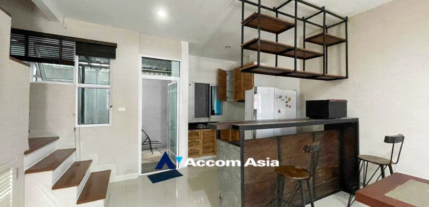 4  4 br Townhouse for rent and sale in Sukhumvit ,Bangkok BTS Bang Chak at Leon Sukhumvit 62 AA24309