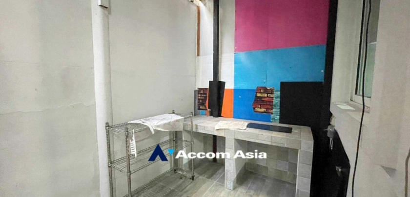 14  4 br Townhouse for rent and sale in Sukhumvit ,Bangkok BTS Bang Chak at Leon Sukhumvit 62 AA24309