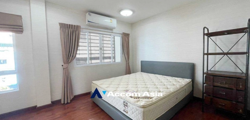 7  4 br Townhouse for rent and sale in Sukhumvit ,Bangkok BTS Bang Chak at Leon Sukhumvit 62 AA24309