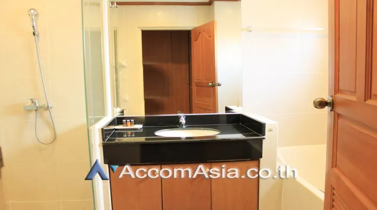 8  3 br Apartment For Rent in Sukhumvit ,Bangkok BTS Nana at Luxurious and Comfortable living AA24339