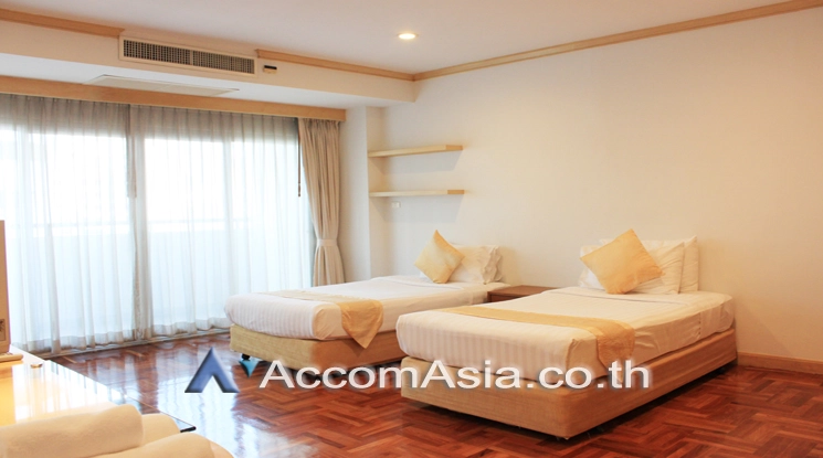 5  3 br Apartment For Rent in Sukhumvit ,Bangkok BTS Nana at Comfortable and Fully Furnished Apartment near BTS AA24341