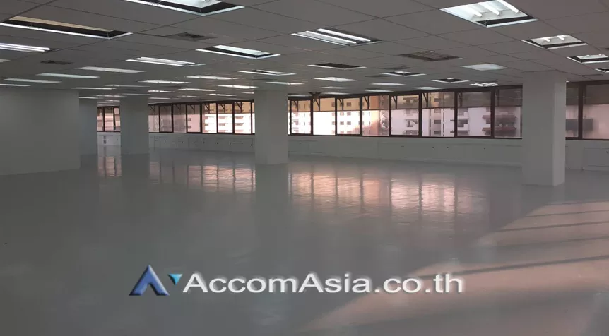  Office space For Rent in Sukhumvit, Bangkok  near BTS Asok - MRT Sukhumvit (AA24343)