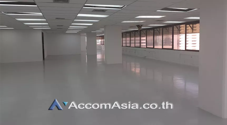  1  Office Space For Rent in Sukhumvit ,Bangkok BTS Asok - MRT Sukhumvit at Rajapark Building AA24343