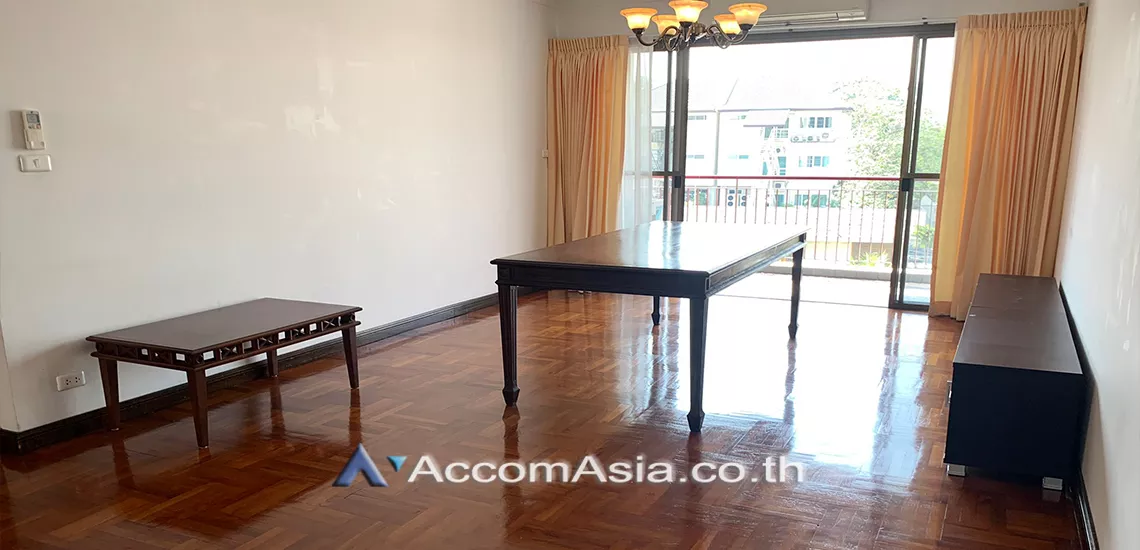 6  3 br Apartment For Rent in Phaholyothin ,Bangkok BTS Ari at Homely Atmosphere AA31374