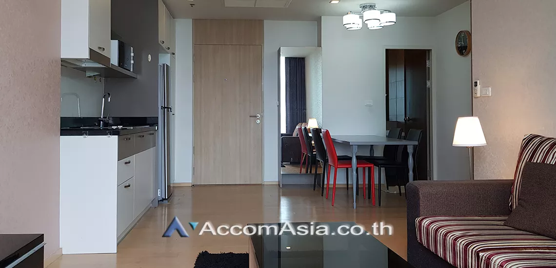 unit 2 Bedrooms  Condominium For Rent in Phaholyothin, Bangkok  near BTS Ari (AA31428)
