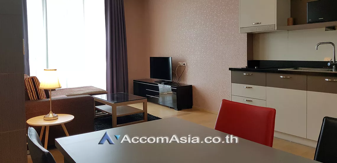 unit 2 Bedrooms  Condominium For Rent in Phaholyothin, Bangkok  near BTS Ari (AA31428)