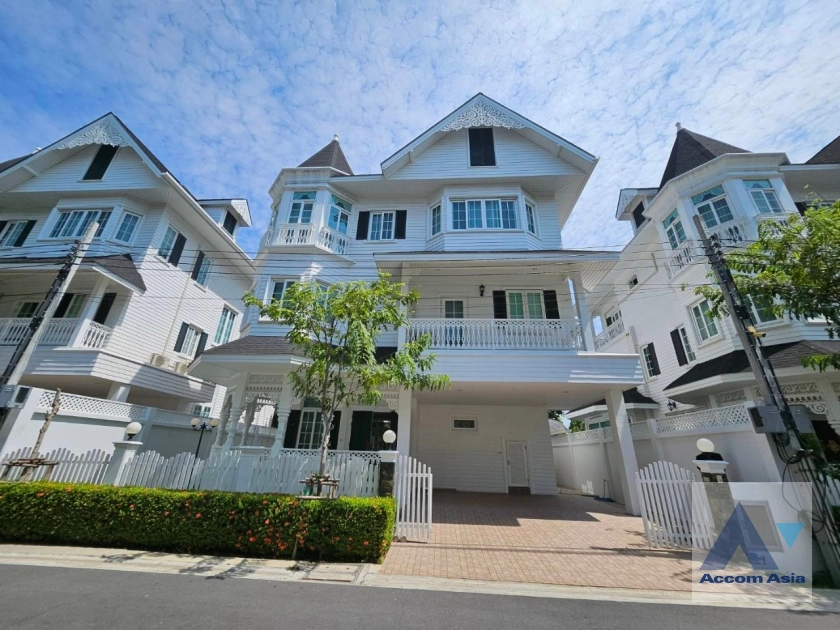  2  5 br House for rent and sale in Bangna ,Bangkok  at Fantasia Villa 4 AA31663