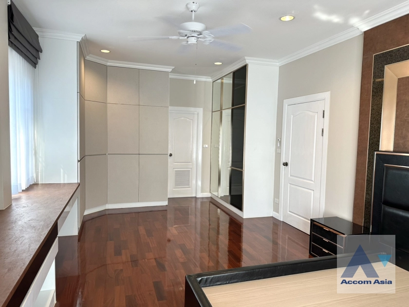 17  4 br House For Sale in Bang Na ,Bangkok  at Fantasia Villa 4 AA31663