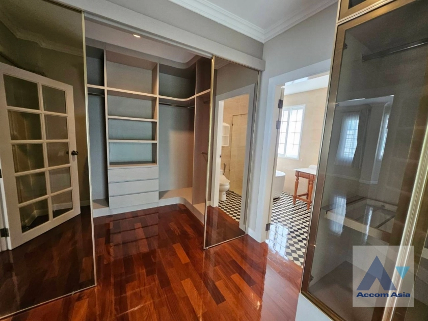 29  5 br House for rent and sale in Bang Na ,Bangkok  at Fantasia Villa 4 AA31664