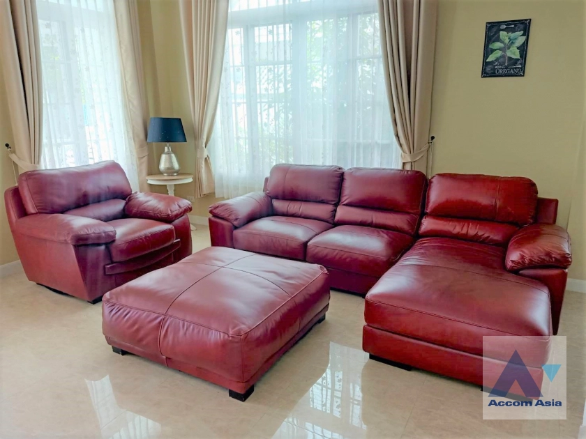 unit 5 Bedrooms  House For Rent & Sale in Bang Na, Bangkok  (AA31666)