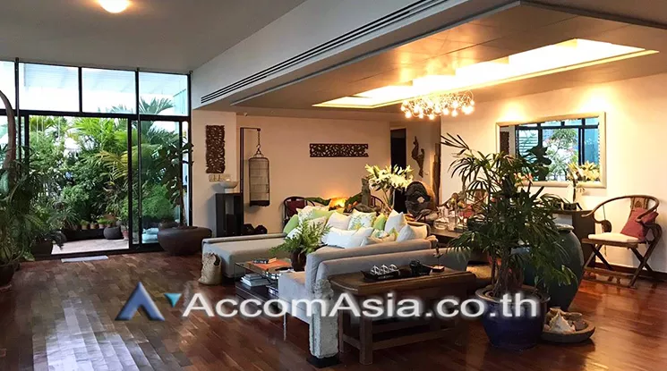  1  3 br Condominium For Sale in Sukhumvit ,Bangkok BTS Nana at Lake Green AA24362