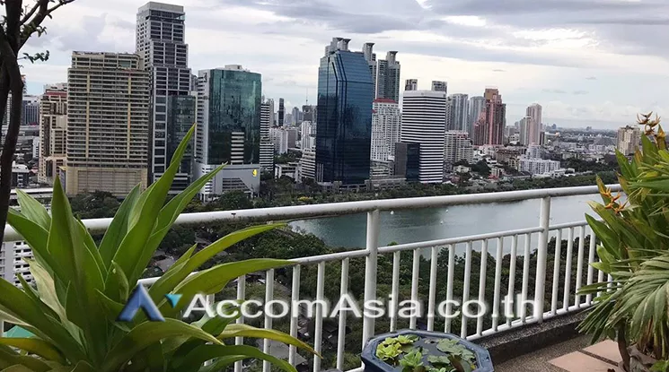 12  3 br Condominium For Sale in Sukhumvit ,Bangkok BTS Nana at Lake Green AA24362