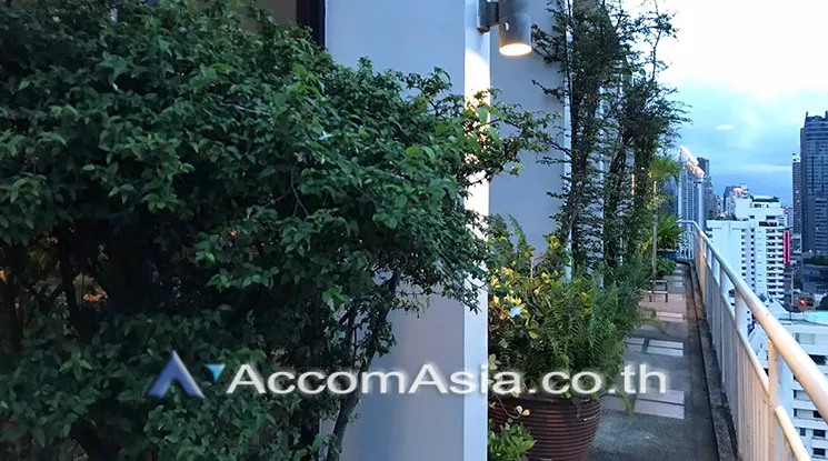 14  3 br Condominium For Sale in Sukhumvit ,Bangkok BTS Nana at Lake Green AA24362