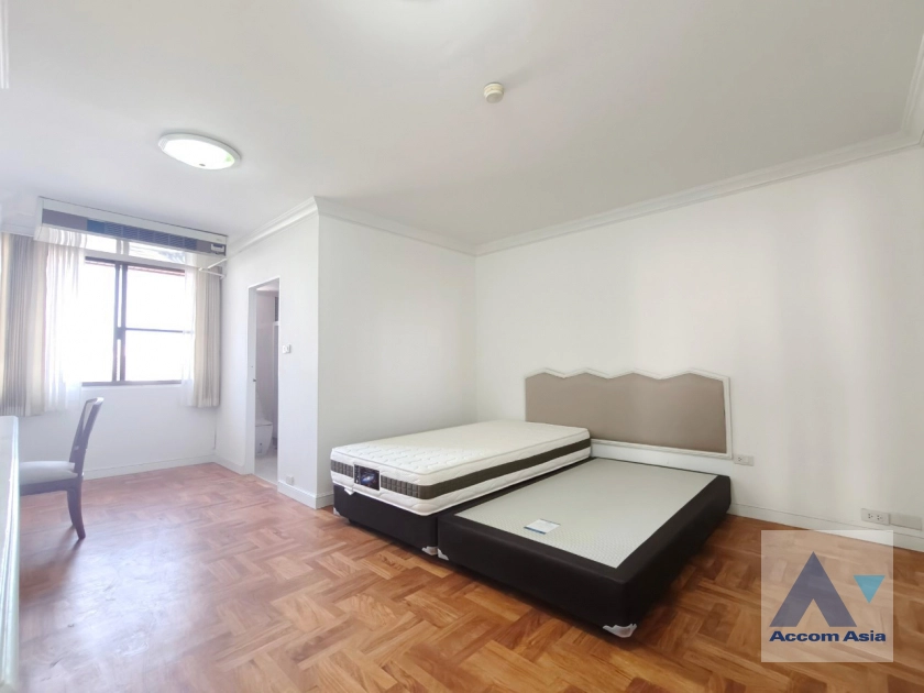 8  4 br Apartment For Rent in Sukhumvit ,Bangkok BTS Phrom Phong at Pet friendly - High rise Apartment in Phrom Phong AA24363