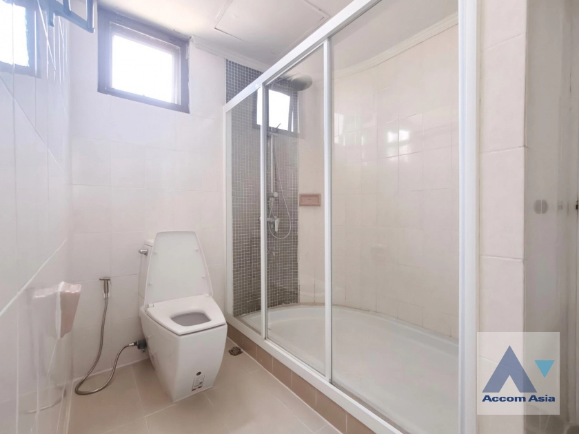 10  4 br Apartment For Rent in Sukhumvit ,Bangkok BTS Phrom Phong at Pet friendly - High rise Apartment in Phrom Phong AA24363