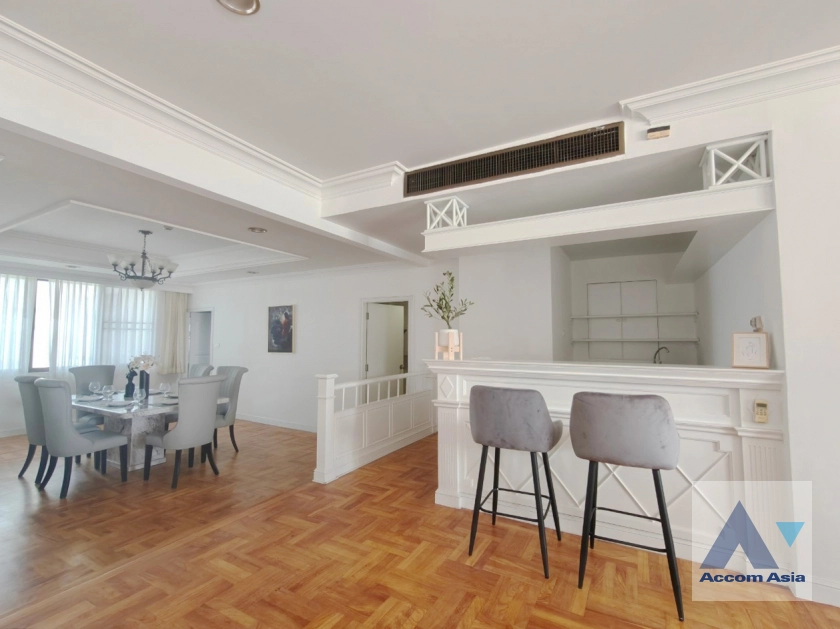  1  4 br Apartment For Rent in Sukhumvit ,Bangkok BTS Phrom Phong at Pet friendly - High rise Apartment in Phrom Phong AA24363