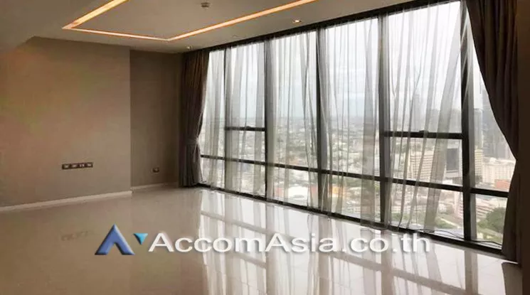  2 Bedrooms  Condominium For Sale in Sathorn, Bangkok  near BTS Surasak (AA24392)