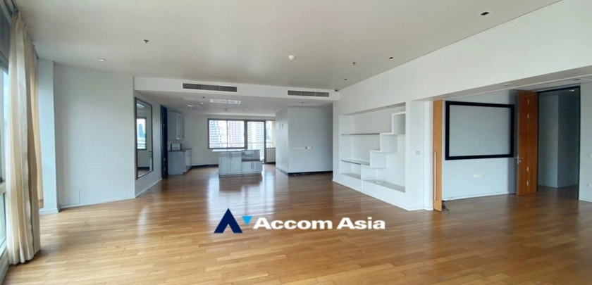 unitBig Balcony, Pet friendly |  3 Bedrooms  Condominium For Rent in Sukhumvit, Bangkok  near BTS Asok - MRT Sukhumvit (AA24400)