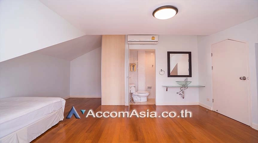 11  4 br House For Rent in Sukhumvit ,Bangkok BTS Phrom Phong at House suite for family AA24412