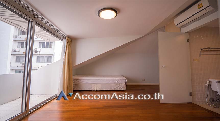 12  4 br House For Rent in Sukhumvit ,Bangkok BTS Phrom Phong at House suite for family AA24412