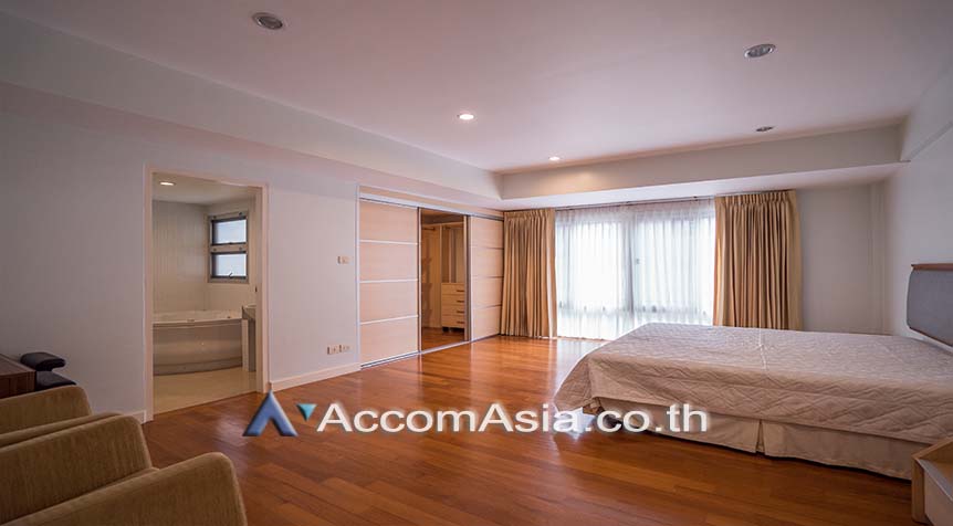 10  4 br House For Rent in Sukhumvit ,Bangkok BTS Phrom Phong at House suite for family AA24412