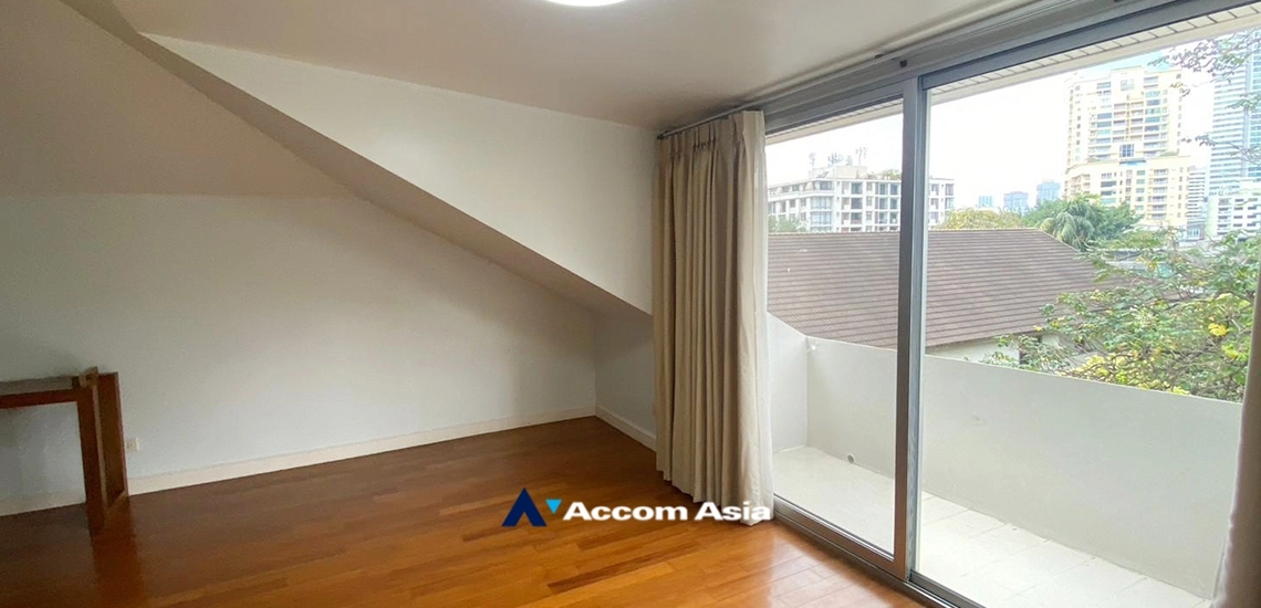 17  4 br House For Rent in Sukhumvit ,Bangkok BTS Phrom Phong at House suite for family AA24413