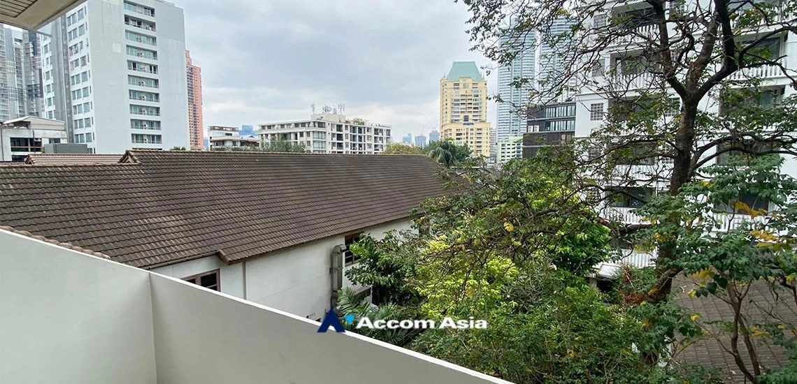 18  4 br House For Rent in Sukhumvit ,Bangkok BTS Phrom Phong at House suite for family AA24413