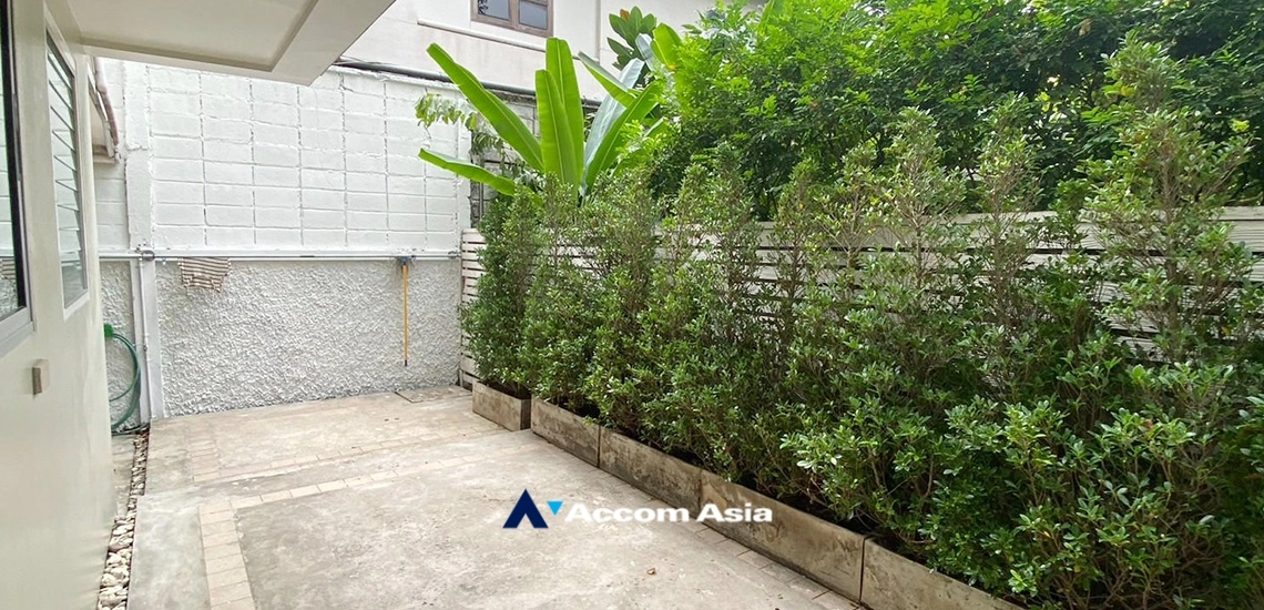 28  4 br House For Rent in Sukhumvit ,Bangkok BTS Phrom Phong at House suite for family AA24413