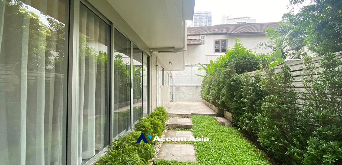 26  4 br House For Rent in Sukhumvit ,Bangkok BTS Phrom Phong at House suite for family AA24413