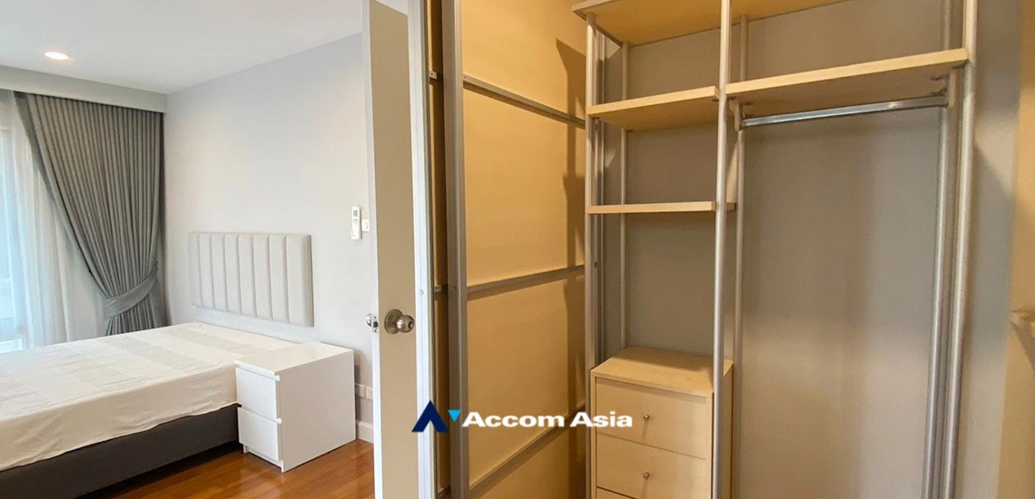 16  4 br House for rent and sale in Sukhumvit ,Bangkok BTS Phrom Phong at House suite for family AA24413