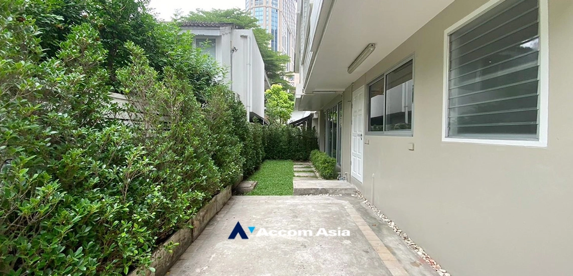 25  4 br House For Rent in Sukhumvit ,Bangkok BTS Phrom Phong at House suite for family AA24413