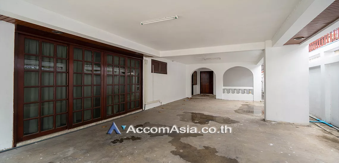 8  3 br House for rent and sale in Sukhumvit ,Bangkok BTS Asok - MRT Sukhumvit AA24422