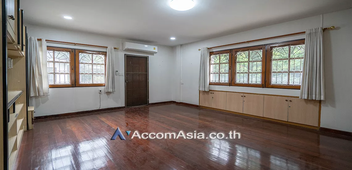 12  3 br House for rent and sale in Sukhumvit ,Bangkok BTS Asok - MRT Sukhumvit AA24422