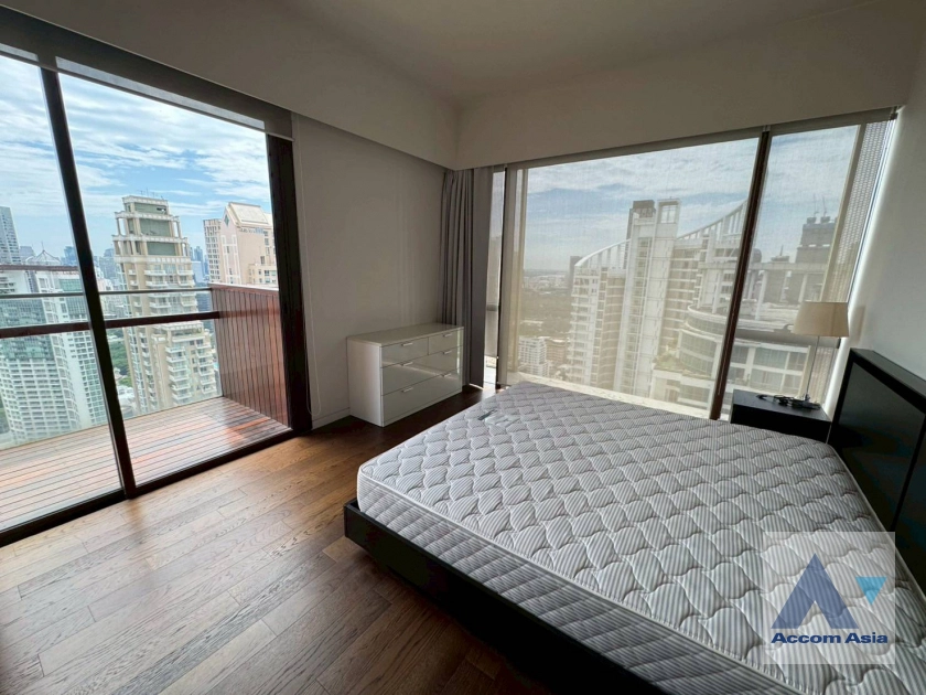15  2 br Condominium for rent and sale in Ploenchit ,Bangkok BTS Ratchadamri at Hansar Residence AA24426