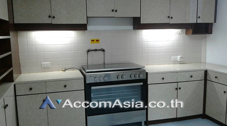 unitPet friendly |  3 Bedrooms  Apartment For Rent in Sukhumvit, Bangkok  near BTS Phrom Phong (AA24427)