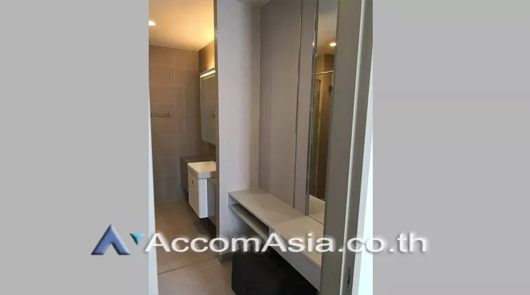 unit 1 Bedroom  Condominium For Rent & Sale in Ploenchit, Bangkok  near BTS Ploenchit (AA24428)