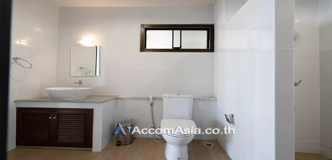 10  3 br Townhouse for rent and sale in Sukhumvit ,Bangkok BTS Phra khanong AA24452